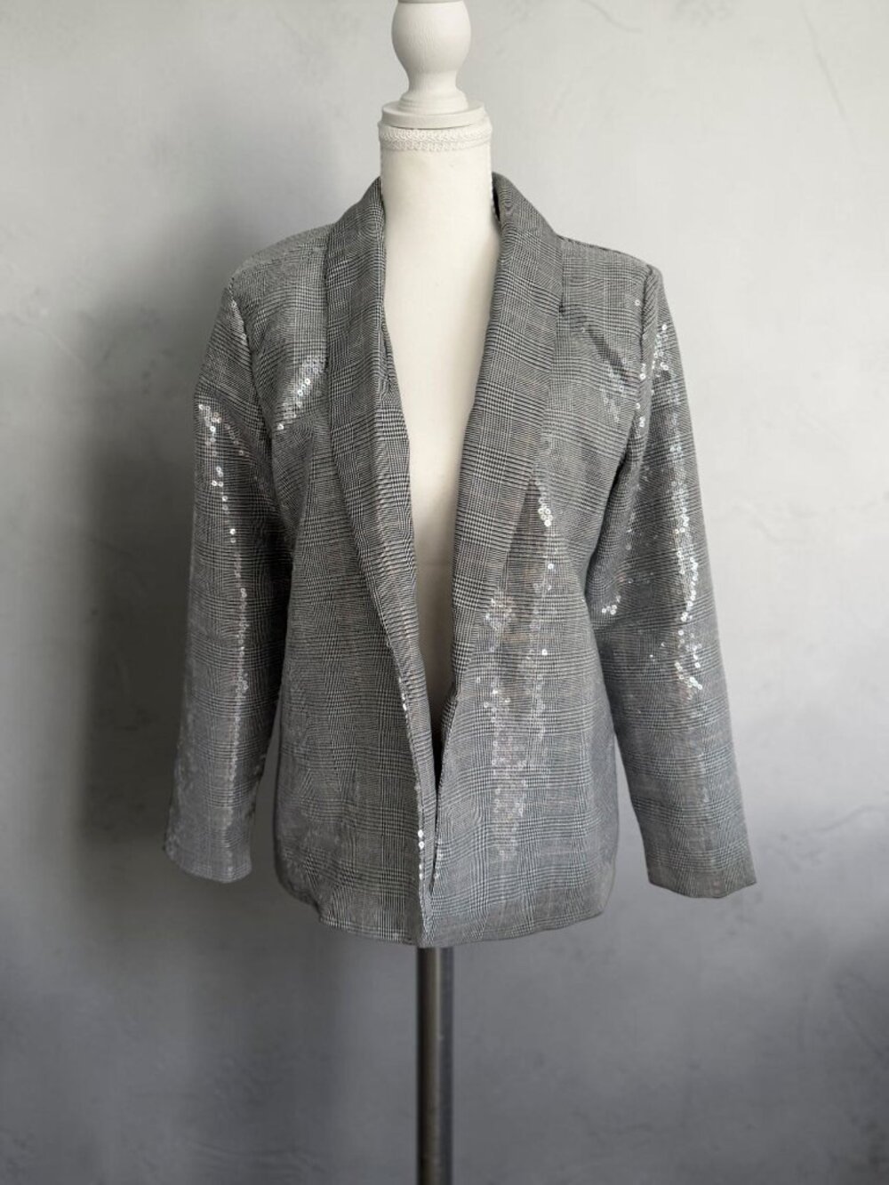 MAURCIES Glenplaid Grah Sequin Metallic Blazer Jacket Size Medium NEW NWT